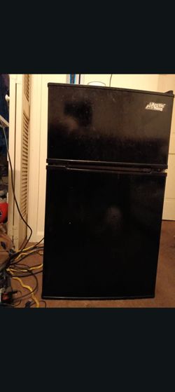 Arctic King refrigerator