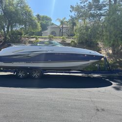 2004 Monterey 233 Explorer