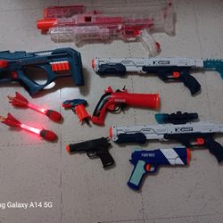 Nerf Guns And Nerf Light Rockets All For 40$$$ Obo