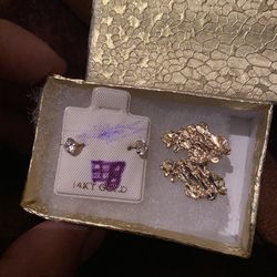 diamond earings 14k gold nuggets
