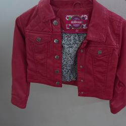 DollHouse.Size is medium 