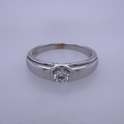 18k White Gold Ring W/ 0.50CT Round Diamond Stone 
