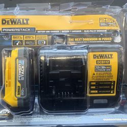DeWalt 20V MAX* Starter Kit With Power stack Compact Battery And Charger (DCBP034C)
