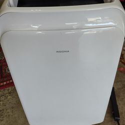 Insignia 10000 BTU Portable Air Conditioner 