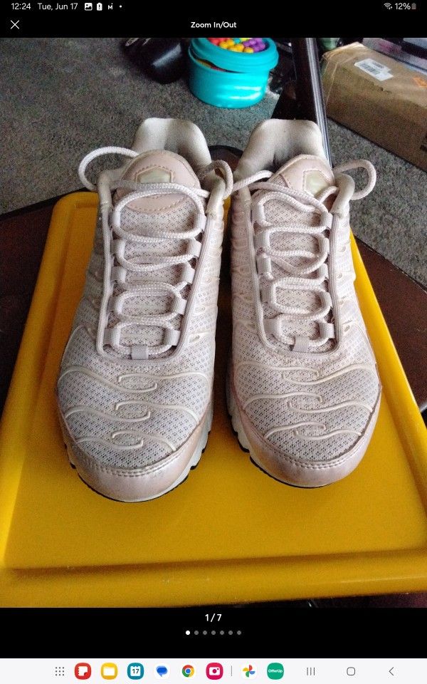 Nike Air Max Plus GS Barely Rose Pink/White Size 6.5 Women's Shoes