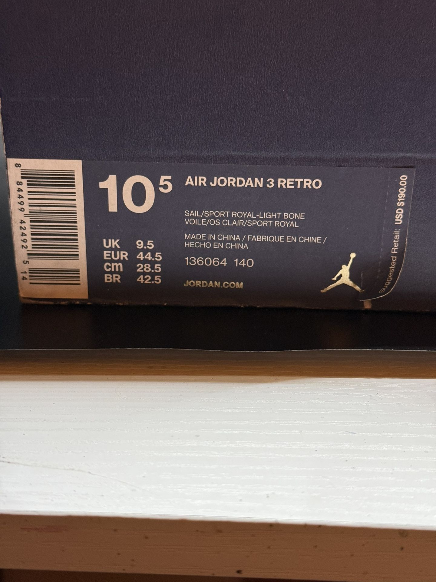 Air Jordan 3 Retro Size 10.5 International Flight (136064-140)