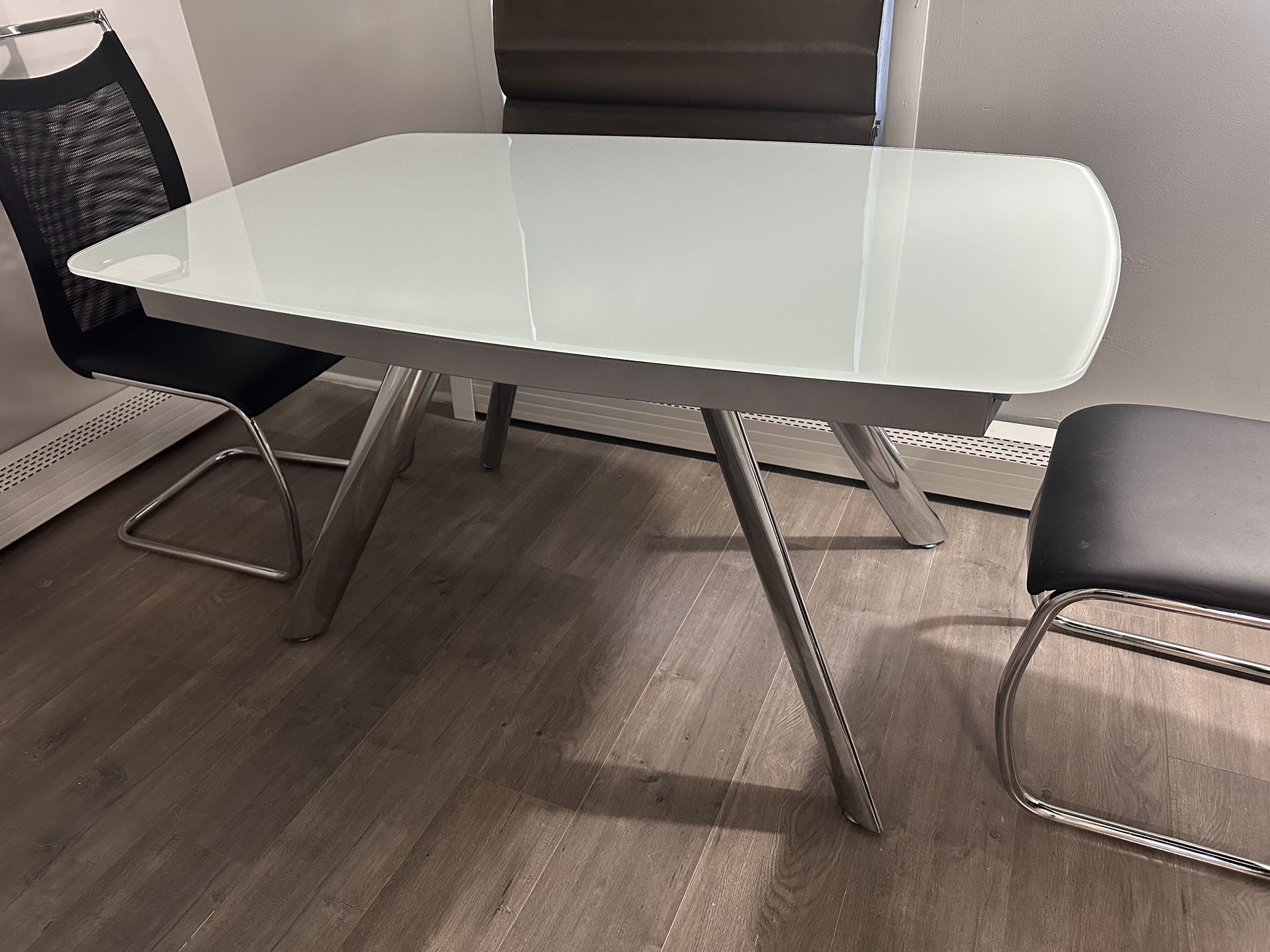 Paloma Dining Table Glass