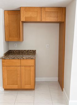 Honey oak plywood kitchen cabinets