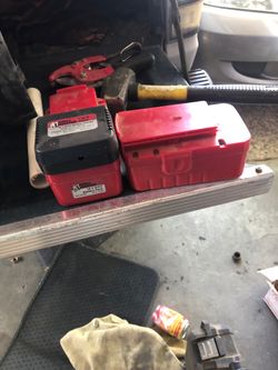 Batteries 18 volt with charger