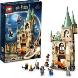 LEGO Harry Potter Hogwarts: Room of Requirement Building Set 76413 Castle Building Toy from Harry Potter Movie Featuring Harry,  Ur O 