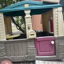 Step2 Neat & Tidy Cottage II Brown Playhouse Plastic Kids Outdoor Toy