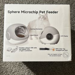 Sphere Cat Feeder