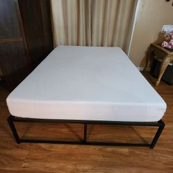 Cama Matrimonial/ Full Size Bed