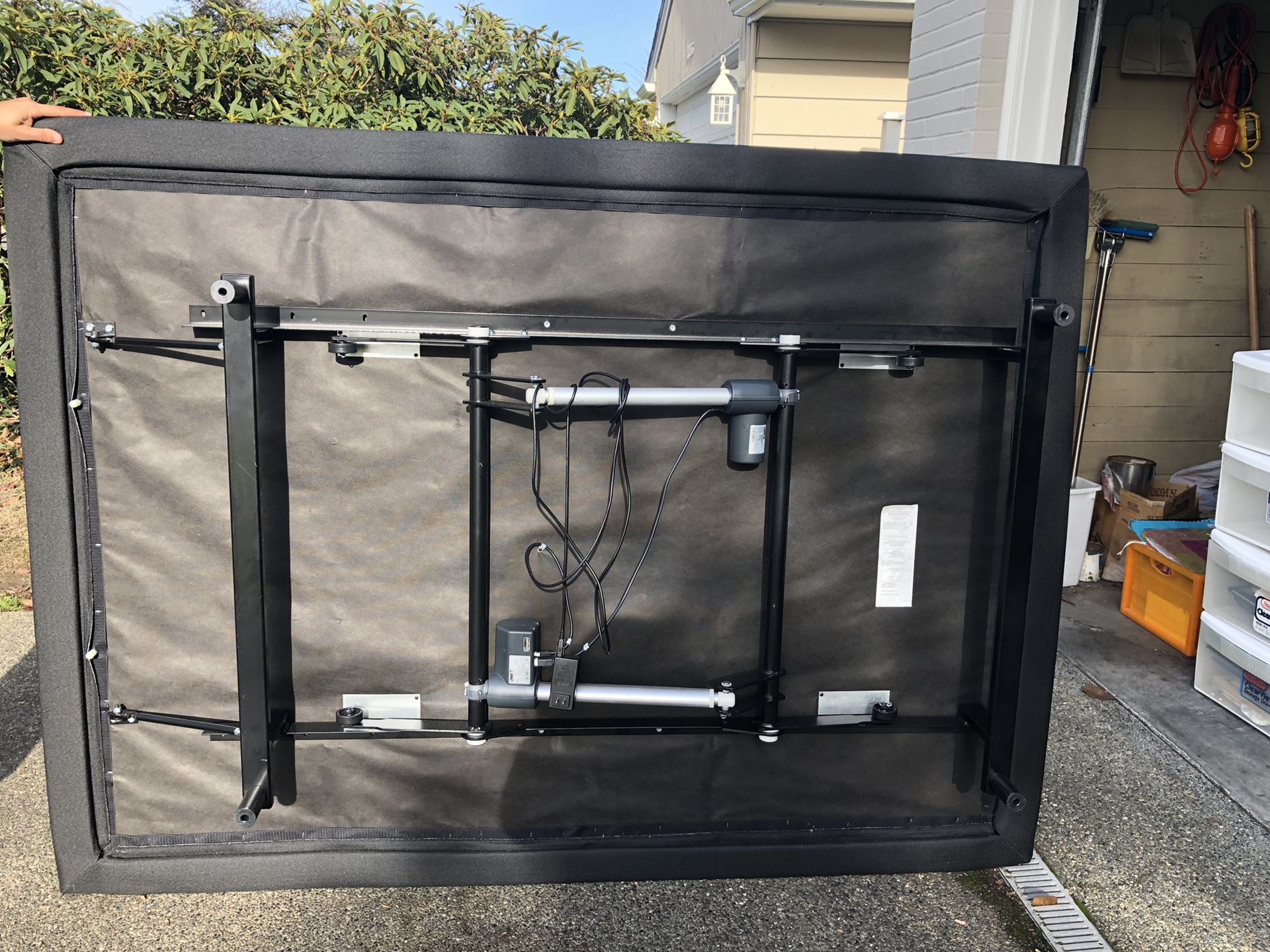 Linak QueenSize adjustable bed base with remote control for Sale in