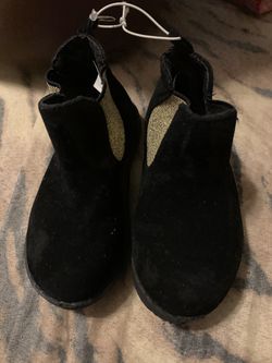 Toddlers boot size 6