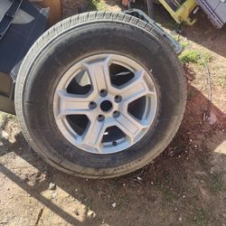 Michelin 245 75 17