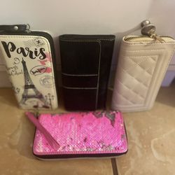 Wallets/ Wristlets
