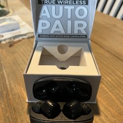 Leeds aray ear buds with noise cancellation