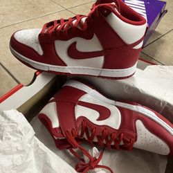 Nike Dunk Hi Retro Se