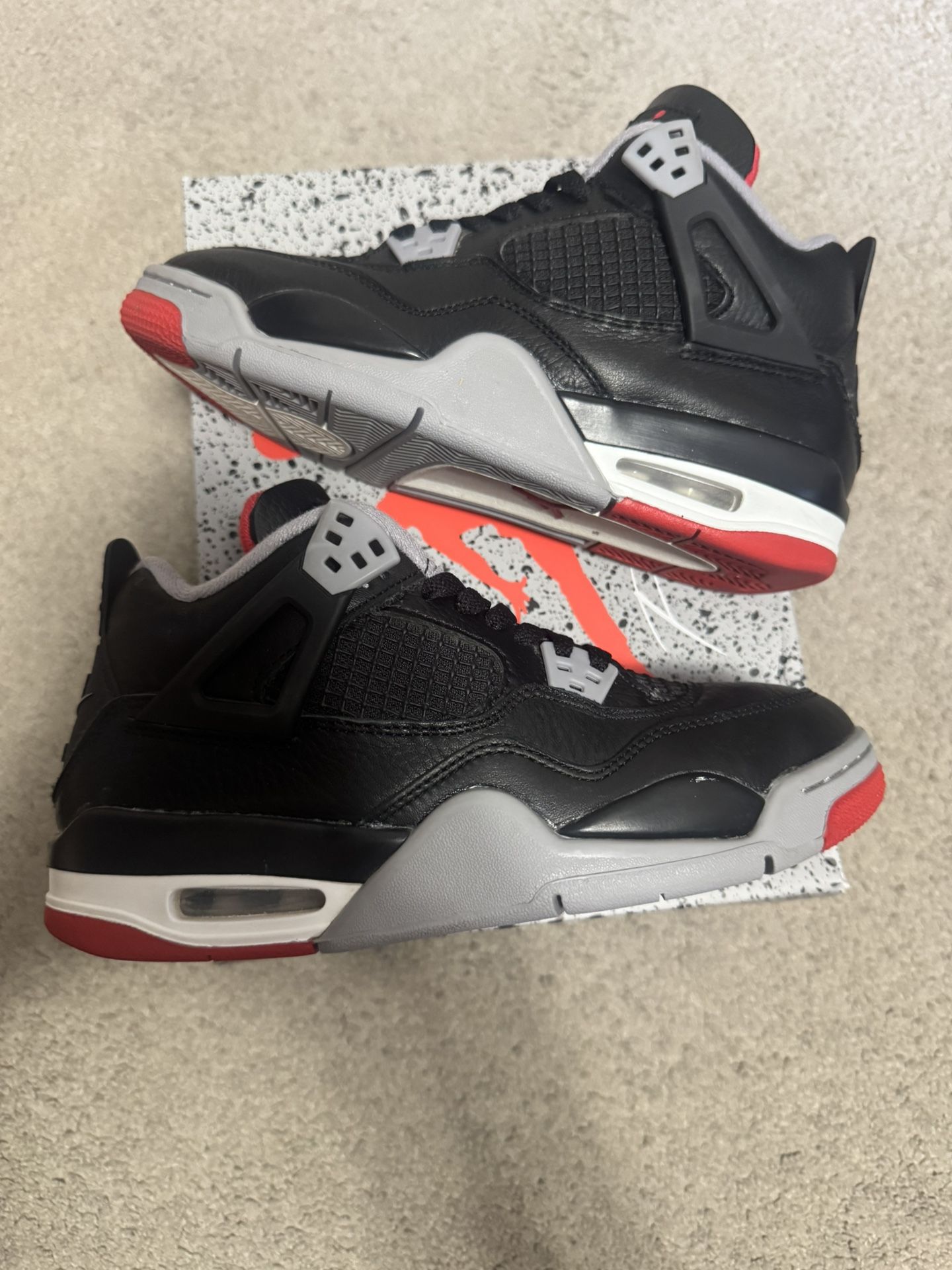 JORDAN 4 BRED GS SIZE 6.5Y