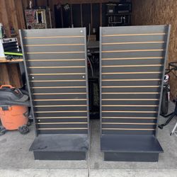 2 Display Shelf’s