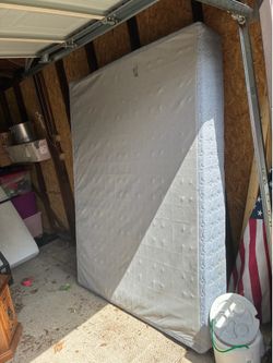 Queen boxspring