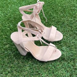Ladies Shoes Size 6