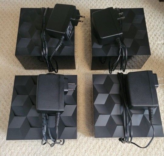 Netgear MR80 MESH Satelite Network