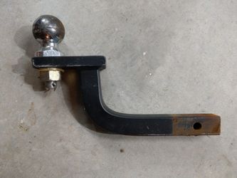 Curt Drawbar 1-1/4" Hitch With 2' Ball Has 3 Inch Rise,  3500lbs Load.  Great For UHauls, Mowers, Small Campers Jet Skis, Fishing Boats. Etc.