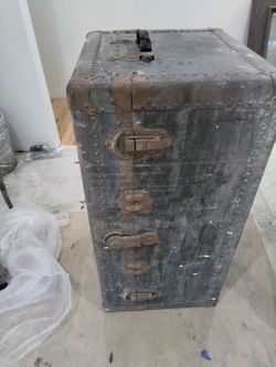 Old trunk