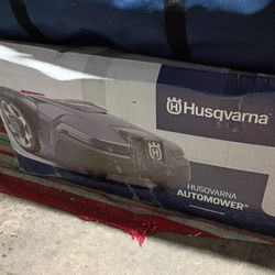 Husqvarna Automower Robotic Lawnmower 415x Never Used