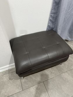 Leather ottoman Gray
