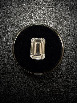 Emerald Cut Diamond (Lab Grown)