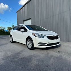 2014 KIA FORTE LX