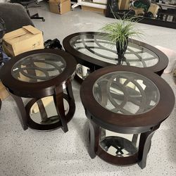 Coffee Table And End Table Set: Glass