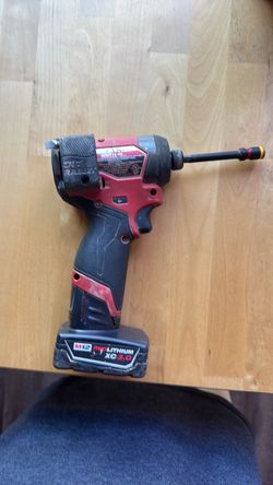 Milwaukee M12