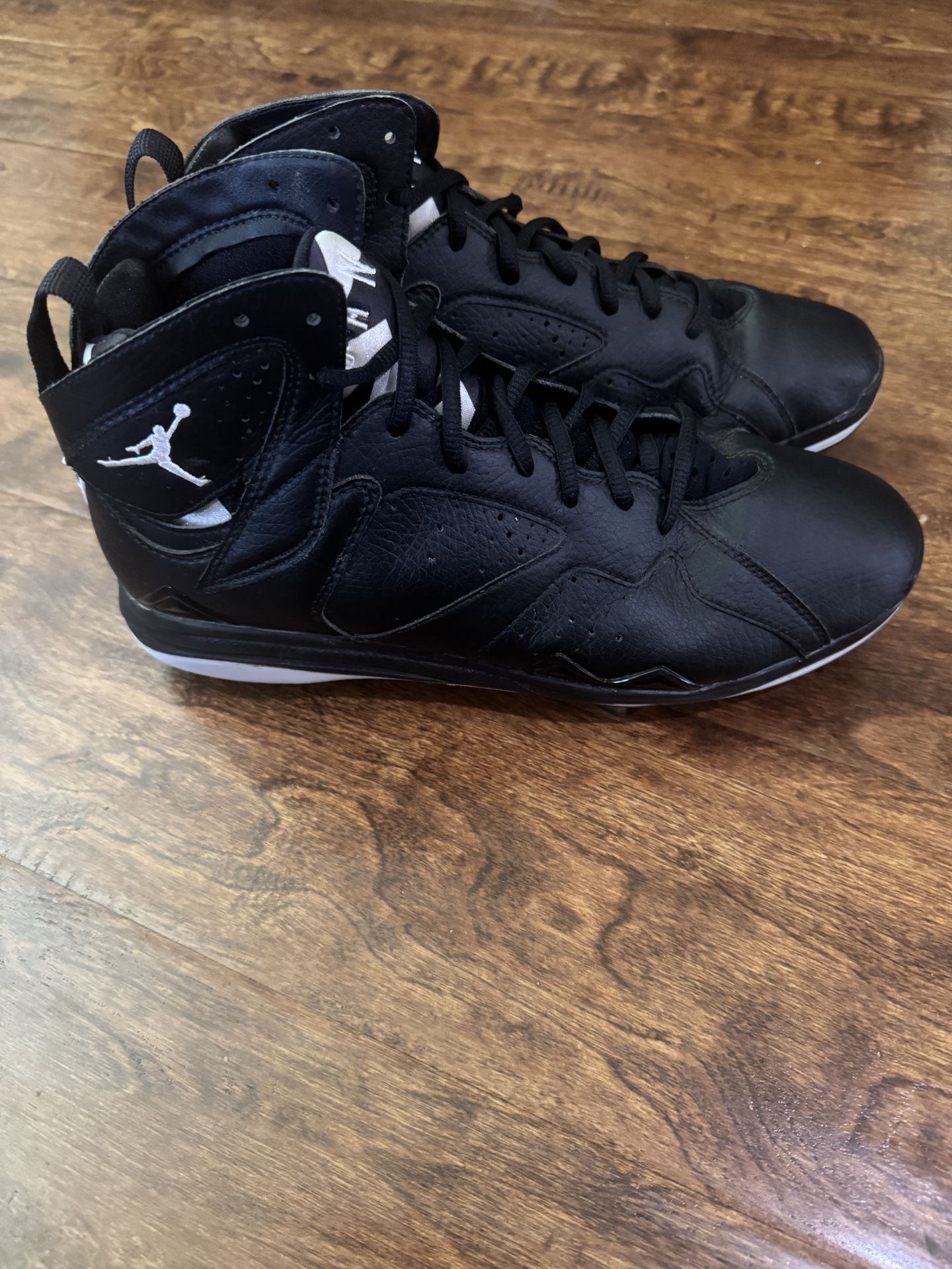 Jordan Retro Cleats