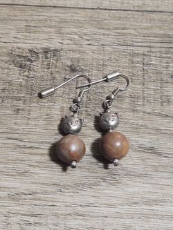 Pair of Pewter Cat with Carnelian Stone Dangle Earrings