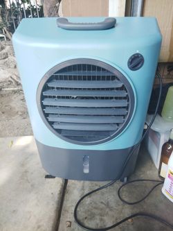 Hessaire 1300-CFM CFM 3 -Speed Portable Evaporative Cooler for 500-sq ft