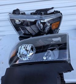 19-24 Ram Headlights Luces Micas Calaveras Faros Faroles Focos Headlamps