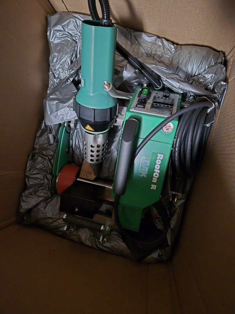 BAK (contact info removed)C Roofon R Edge 230V 40mm