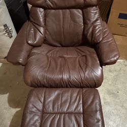Ekornes Stressless Reno Leather Chair And Ottoman