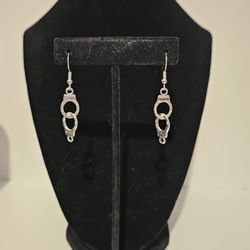 New Silver Handcuffe Earrings 