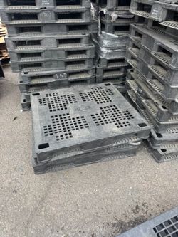 Plastic  Pallers 36d39 