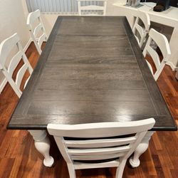 Dining Table With Leaf And 6 Chairs