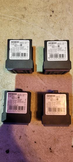Lot of 4 NEW Siemens Auxiliary Switch Block 3RH2911-2HA10