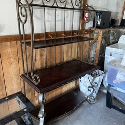 Bakers hutch
