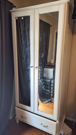 IKEA TYSSEDAL wardrobe