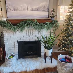 🌲 Real Touch Norfolk Pine Garland – 9ft (BRAND NEW IN BOX)