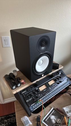 Yamaha HS8 (Studio Monitor Pair)